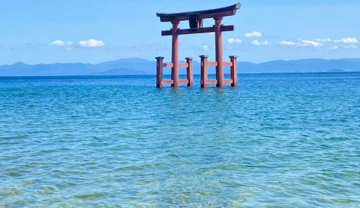 琵琶湖に浮かぶ大鳥居が神秘的！近江の厳島とも呼ばれる白鬚神社